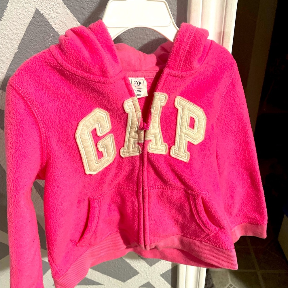 Cute Pink Toddler girls size 4 zip up hoodie.